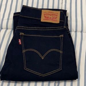 Levi’s 710 skinny jeans